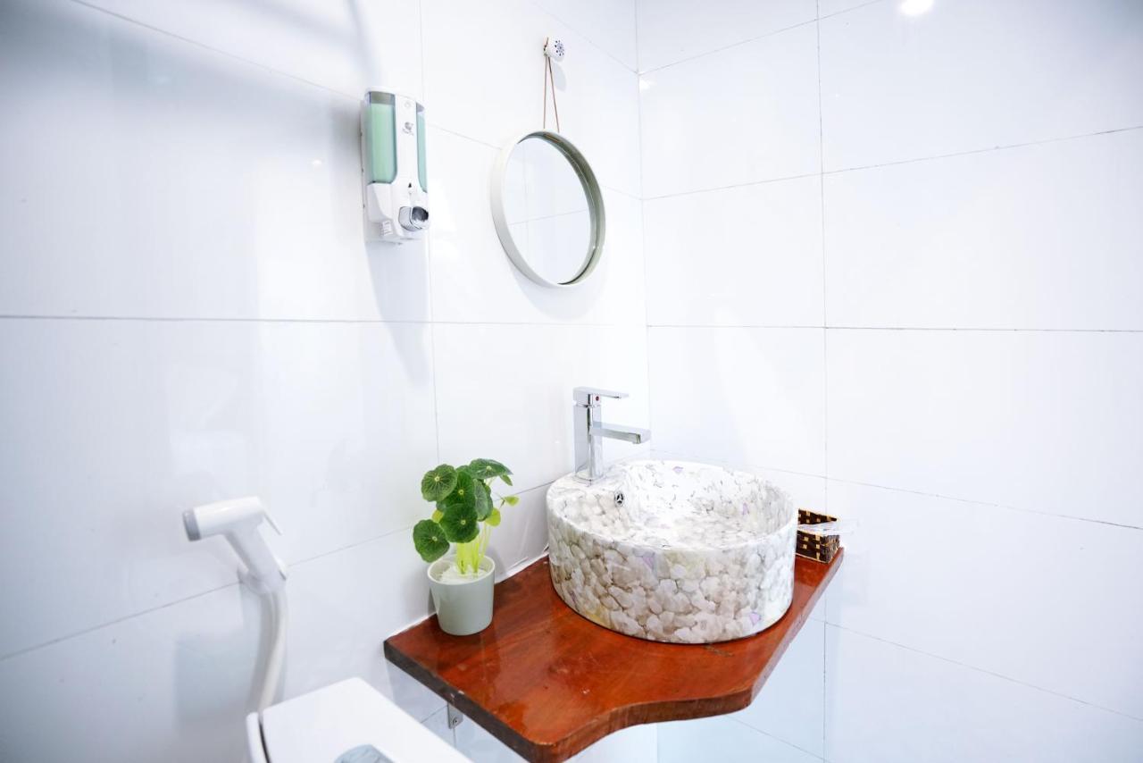Private Room In Halong Center-Almor Homestay Ha Long Exterior photo